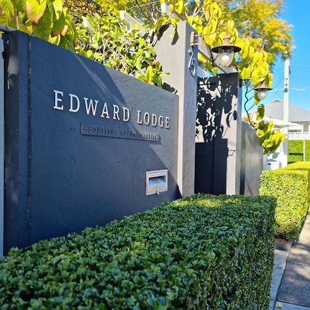 Edward Lodge New Fam Brisbane Bagian luar foto