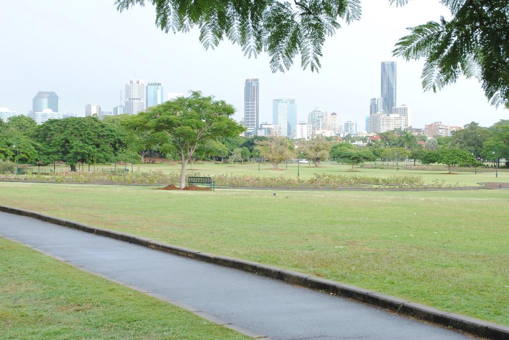 Edward Lodge New Fam Brisbane Bagian luar foto