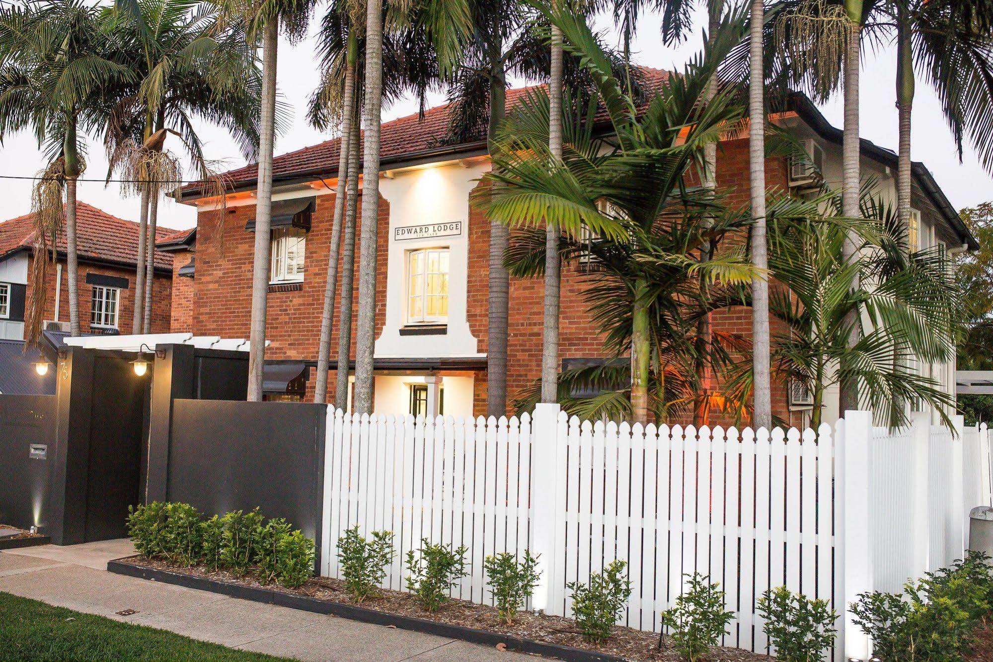Edward Lodge New Fam Brisbane Bagian luar foto