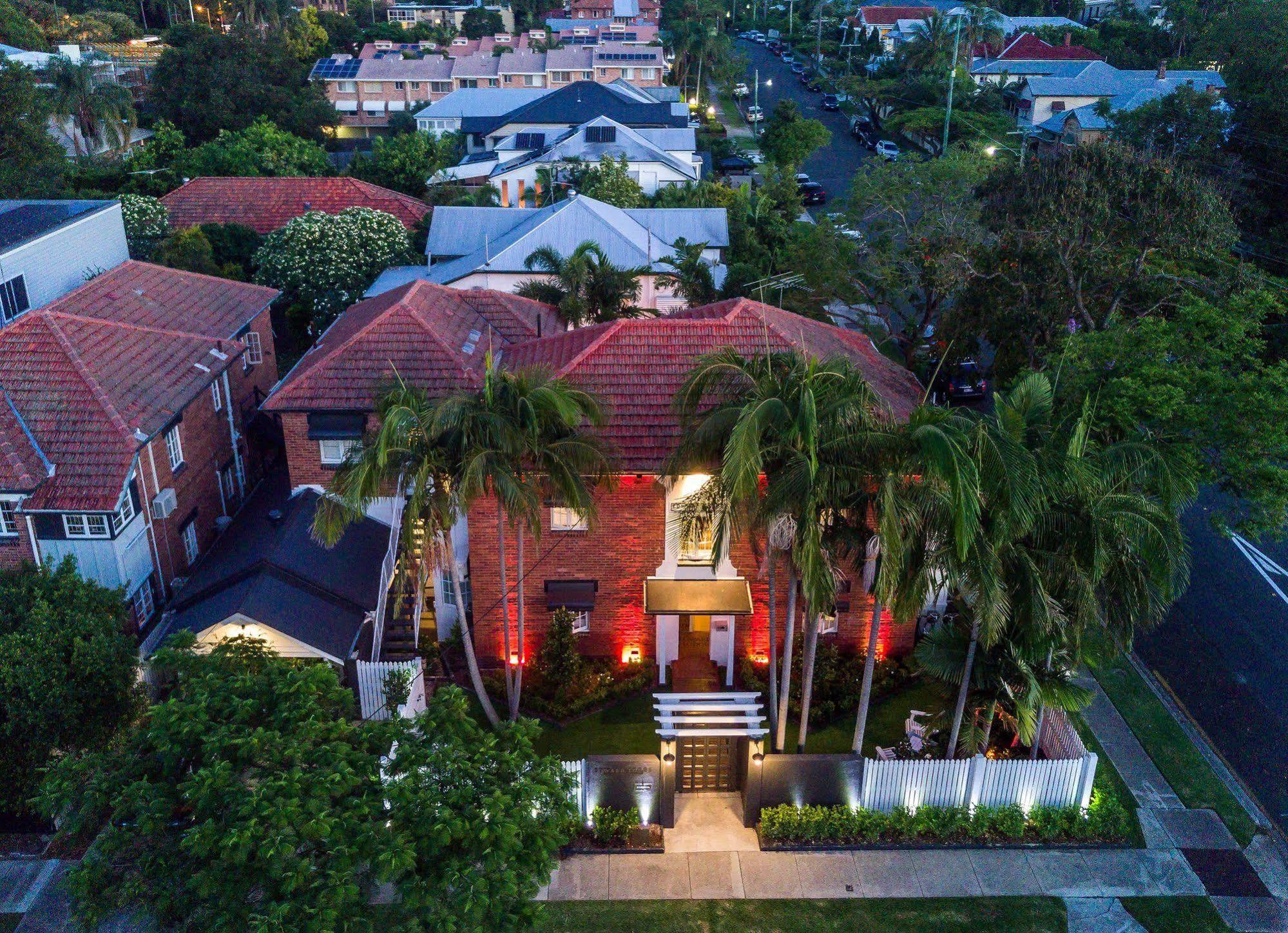 Edward Lodge New Fam Brisbane Bagian luar foto